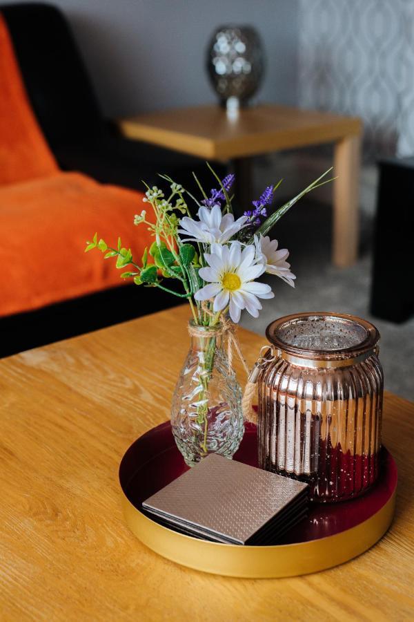 York House - Short Stay Leeds Лийдс Екстериор снимка
