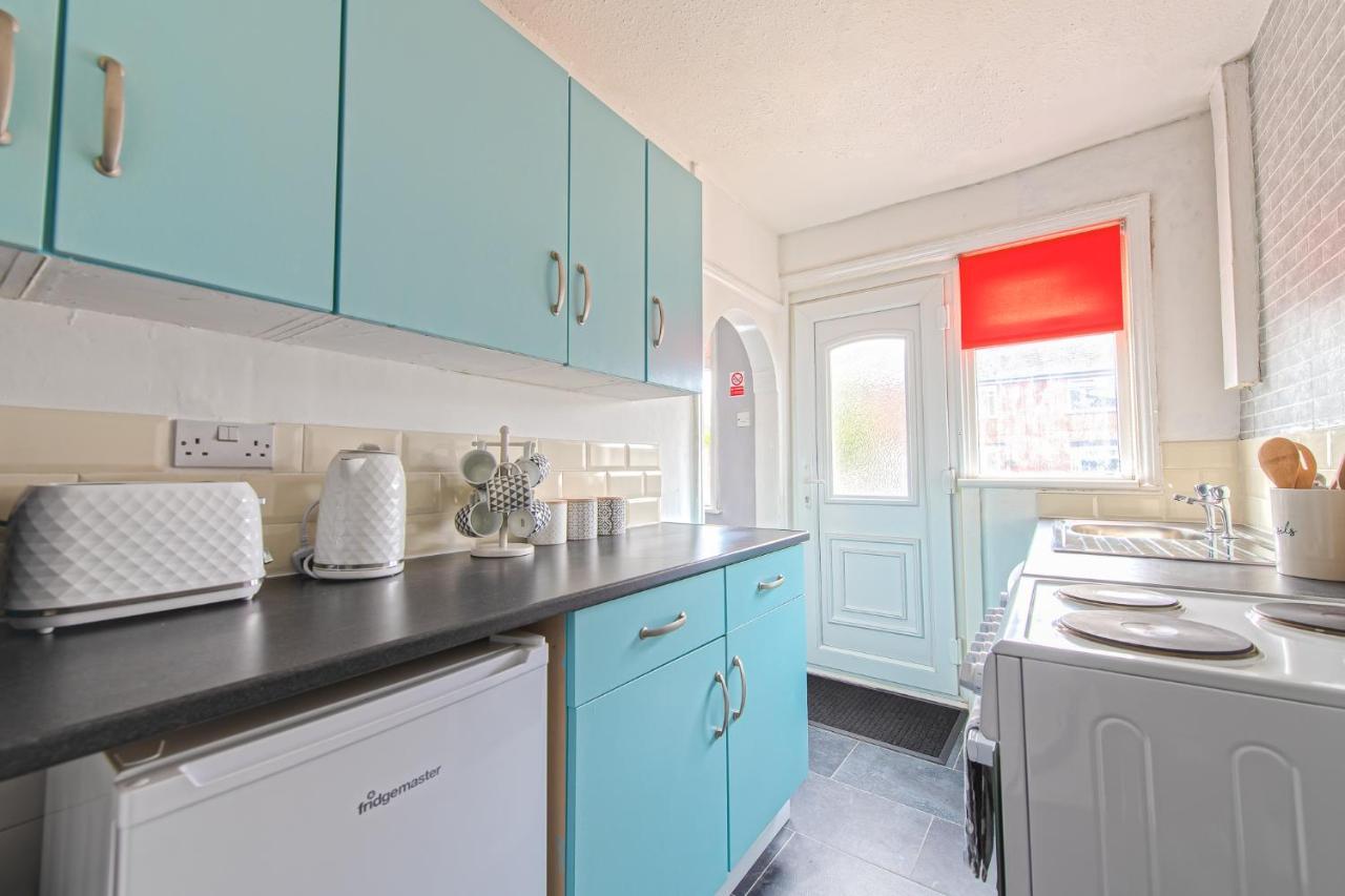 York House - Short Stay Leeds Лийдс Екстериор снимка